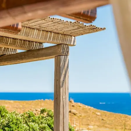 Casa de Férias Sunny Getaway In Lia Mykonos Kalafatis
